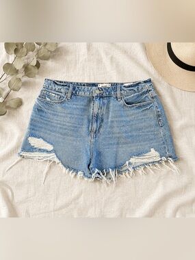 PAIGE Margot Distressed Denim Shorts Women’s Size 32 Raw Hem Cutoff Jean Shorts